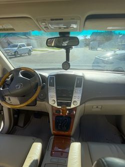 SUV