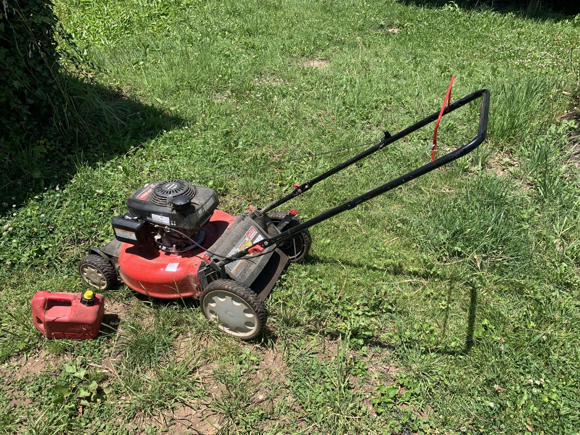 Lawn mower - push / gas. As is. Starts but then turns off. Lawnmower. Cut grass. $60 obo. Pushmower