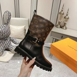 LV Women’s Boots With Box 2026 New 