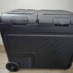 Brand New WOLFBOX 48qt Fridge