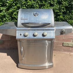 Gas BBQ with Cover & Propane Tank