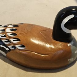 Vintage Wooden Carved Canada Goose Decoy Unbranded 13”x 5” Good Condition