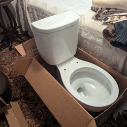 Toto Toilet - New