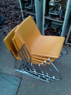 5 kids chairs $10 for all