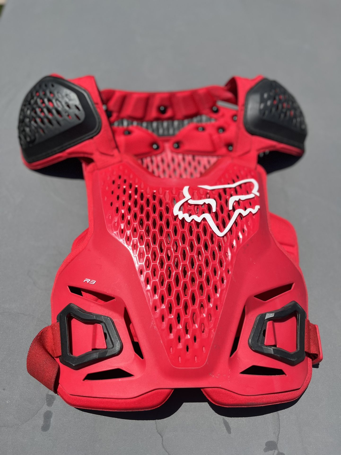 Fox R3 Chest Protector