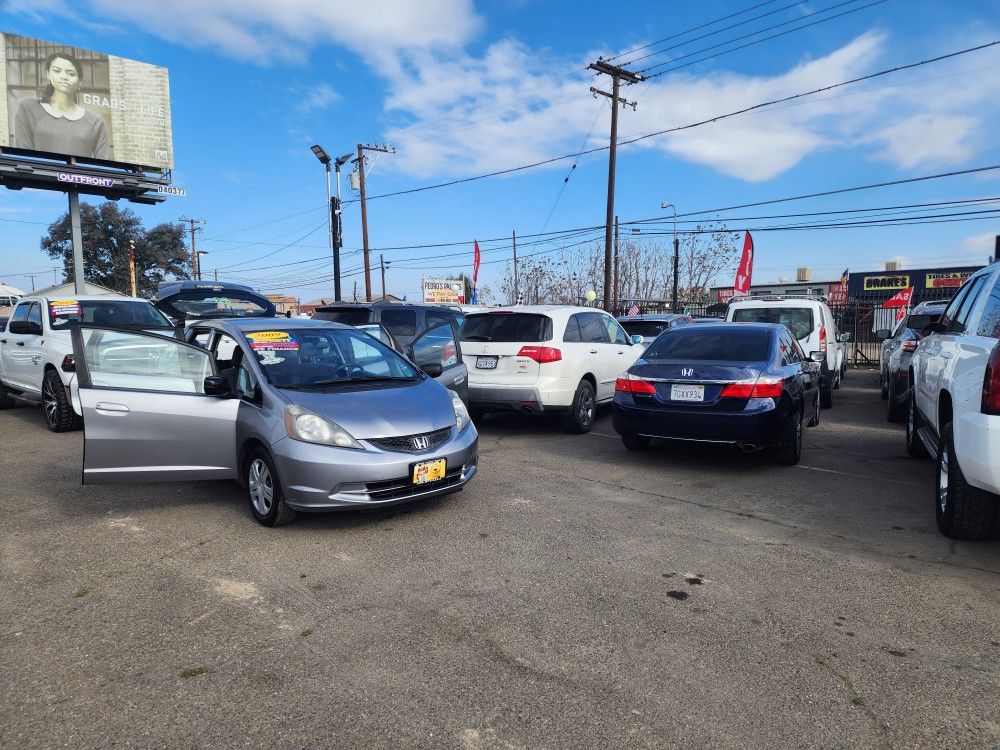 Star Auto Sales.  583 Crows Landing Rd