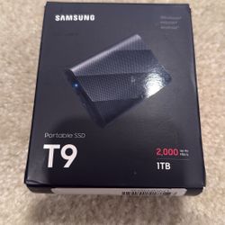Samsung SSD T9 1TB Hard Drive