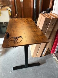 Electric Desk with 🪑 chair