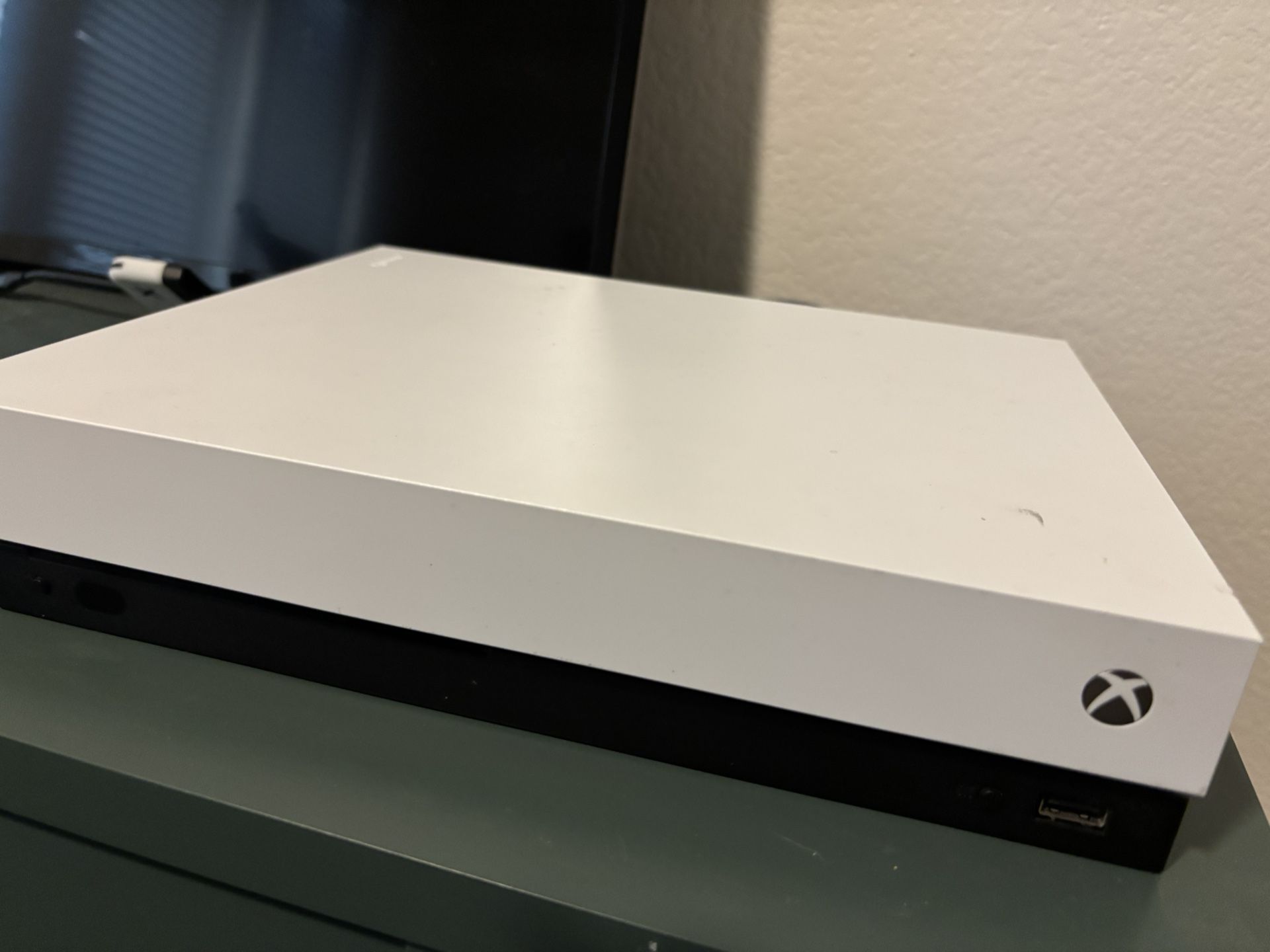 Xbox One S