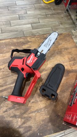 Milwaukee M18 FUEL 18V Lithium-Ion Brushless Battery 8 in. HATCHET Pruning Saw (Tool-Only)