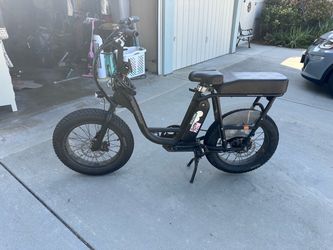 Rad Power Bikes RadRunner Electric Bike