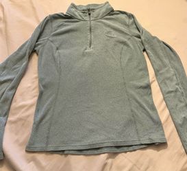 The North Face Women’s Gray TKA 100 Quarter-Zip Fleece
