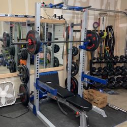 Full Home Gym Setup – Squat Rack, Bench, Bars & 305lb Weight Set Great Condition