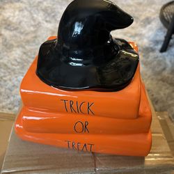 RAE DUNN TRICK OR TREAT CERAMIC BOOKS 