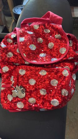 Minnie Mouse backpack sequence