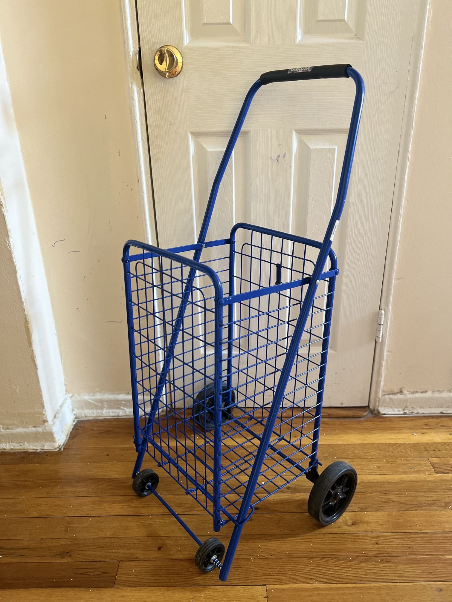 Small Shopping Cart 