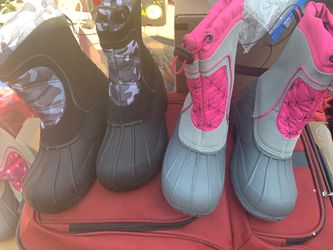 Snow boots sizes 4/5 boys and 2 of 13/1 girls