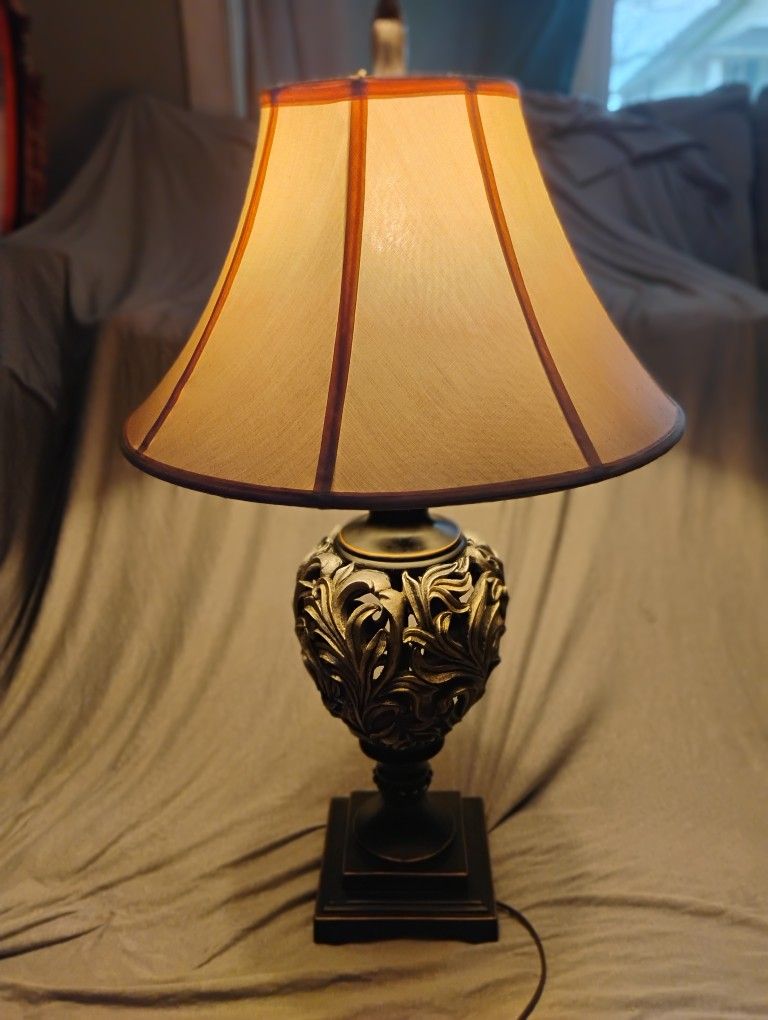 $25 Ashley Furniture Three-way Lamp With Bulb