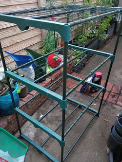 Free plant shelves