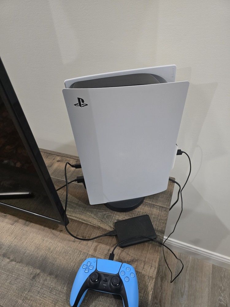 PS5 Digital (2TB)