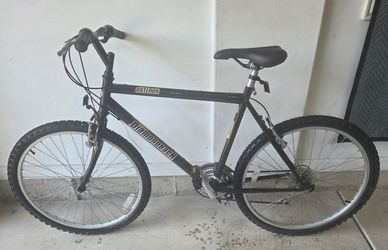 20-inch Diamondback Outlook Mountain Bike