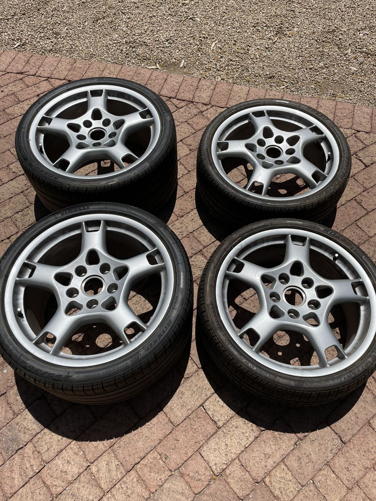 Porsche 997 “Lobster claw” Wheels