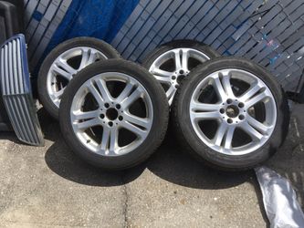 Staggered Mercedes rims and tires set. Balanced all have air ready to use