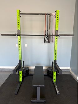 Rogue Fitness SML 2 With Ohio bar and bumper plates