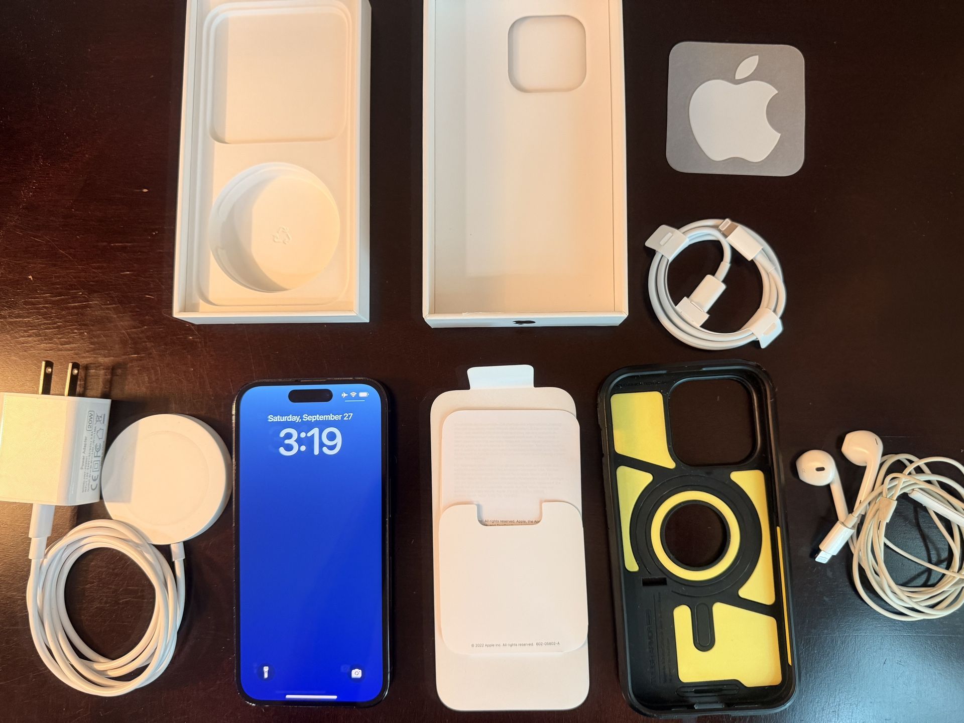 iPhone 14 Pro Bundle