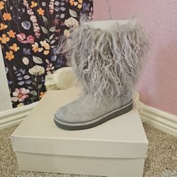 Brand New Y2K Mongolian Uggs