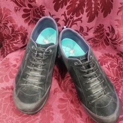 Size 9 Women New Balance Fresh Foam Water Resistant Dansko Shoes Good Conditions Pre Pwned