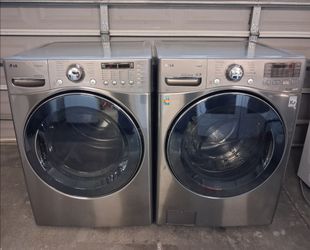 LG Washer and Dryer Set