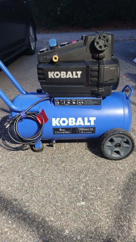 Kobalt 8Gallon Single Stage Portable Electric Horizontal Air