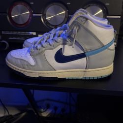 Nike Dunk Hi Retro SE Mens 9’5 Color: Summit White/Baltic Blue