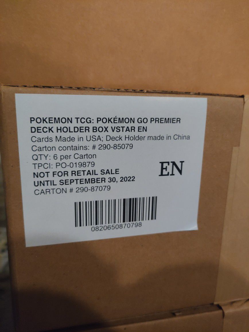 Pokemon Go DRAGONITE VSTAR PREMIER DECK HOLDER 6 BOX CASE Sealed IN HAND.