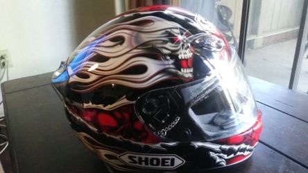 Large size, very good condition, and beautiful design motorcicle helmet