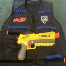 Nerf Gun and vest (no Darts )