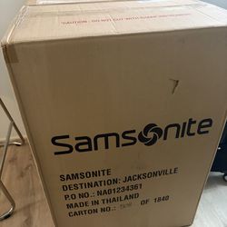 Samsonite Freeform Large Checked Luggage with Dual 360° NEW IN BOX — BLACK; LARGE Size  Spinner Wheels - TSA Lock, Airline-Approved - Lightweight Dura