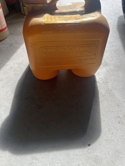 Chlorine Jugs For Pool