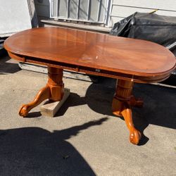 Oval Dining Table 
