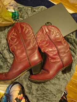 Ladies Wrangler boots