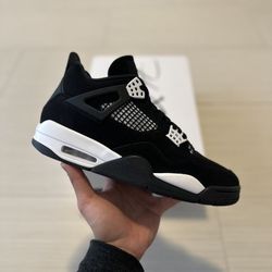 Jordan 4 White Thunder 