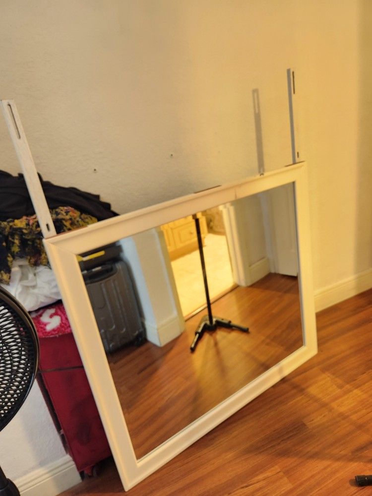 Free Mirror for Dresser Kendall Miami