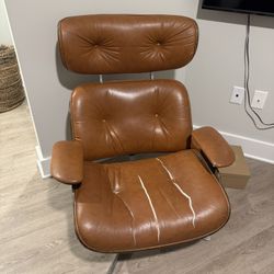 Eames Lounge Chair Replica