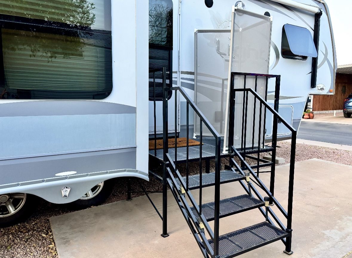 RV Deck & Stairs & Privacy Screen