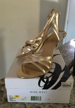 Nine West size 6 1/2 Gold dressy heels
