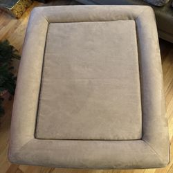 Large, Quality Shmackers Dog Bed