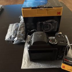 Kodak PIXPRO AZ255 25x Zoom 16MP Digital Camera Black