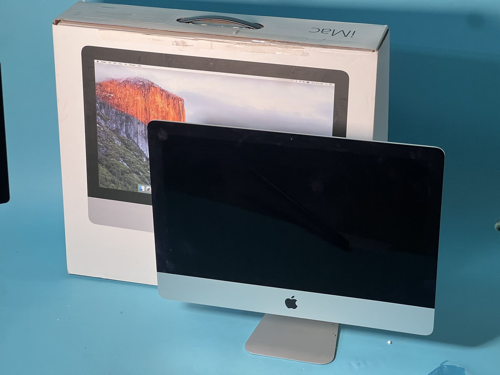 Apple iMac Desktop w/ Original Box - Great Condition 💻