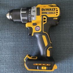 DEWALT XR BRUSHLESS DRILL/DRIVER  ( No Battery No Charger  )